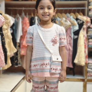 হালকা বেবি পিংক রং এর  বাচ্চাদের টু-পিস সেট