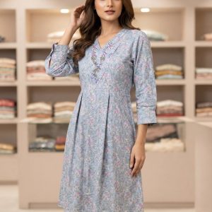হালকা আকাশি নীল (লাইট স্কাই ব্লু) কালার টপ্স